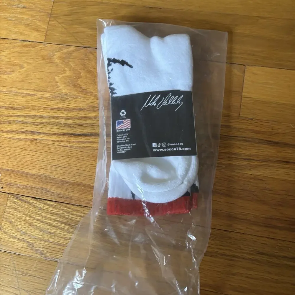NWT SOCCO Mike Valley Socks White Crew Skater Tall New L/XL 10-13